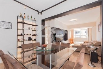 apartment em Rua Duque de Caxias, Centro Histórico - Porto Alegre - RS