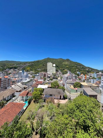 apartment em Rua Pedro Vieira Vidal, Pantanal - Florianópolis - SC