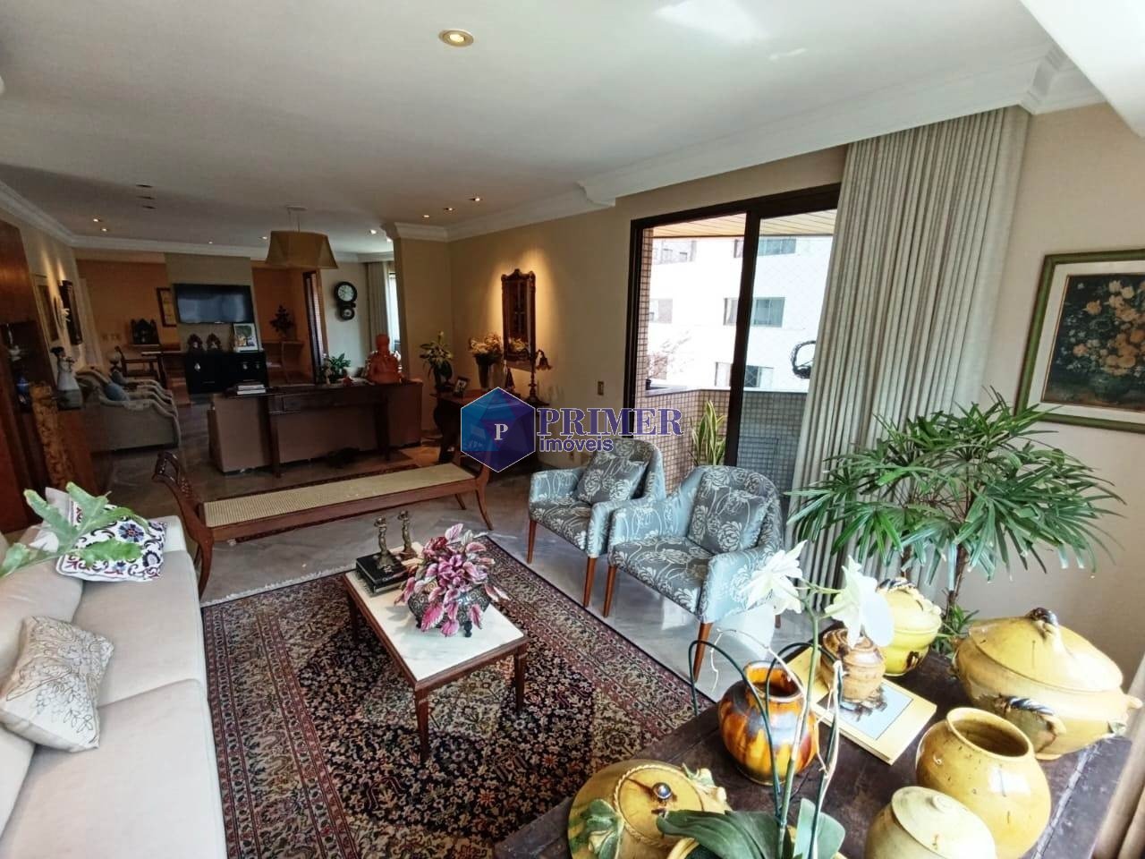Apartamento com 4 quartos — Funcionários, Belo Horizonte