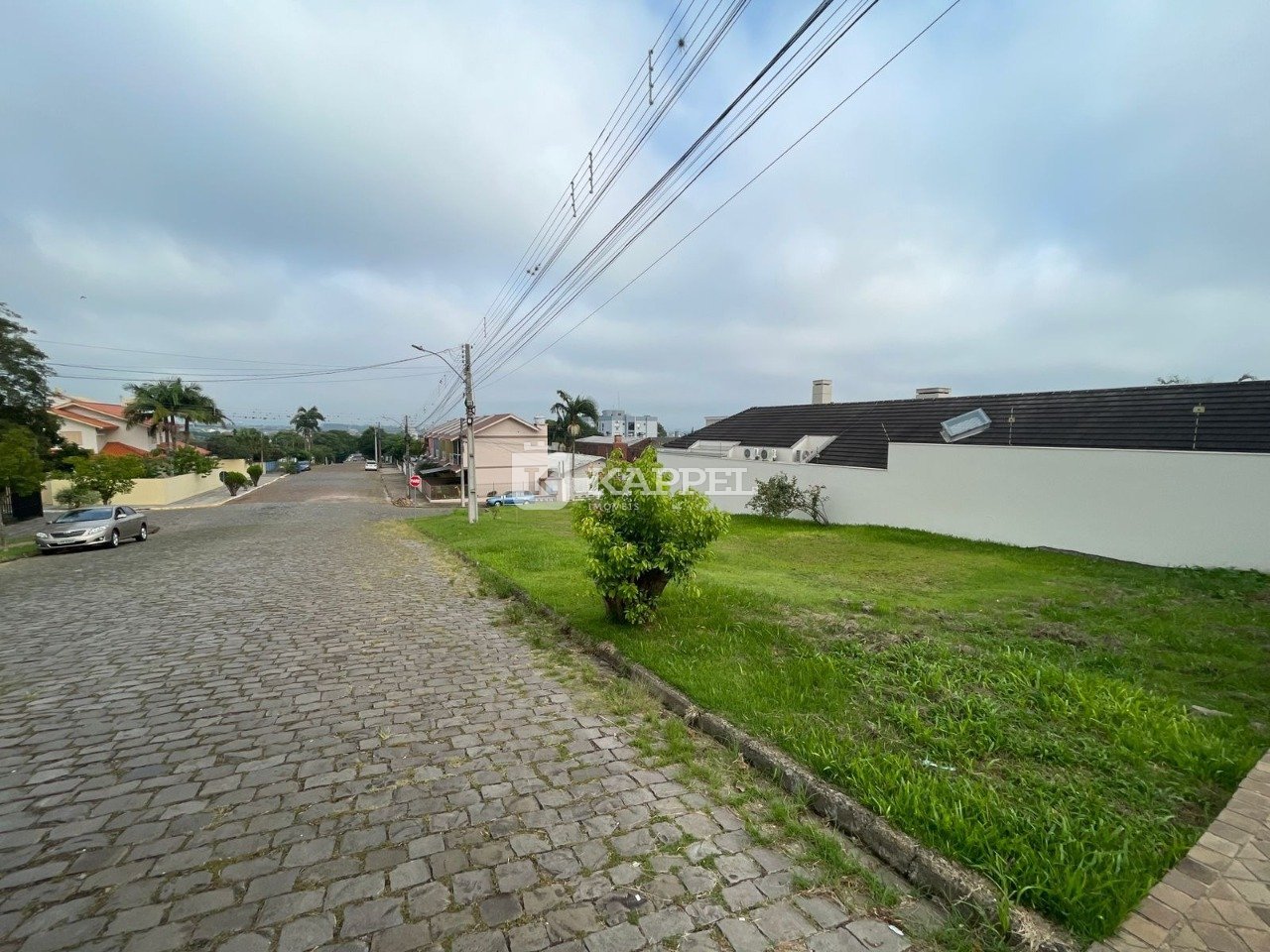 33 metros de frente Rua Marechal Floriano