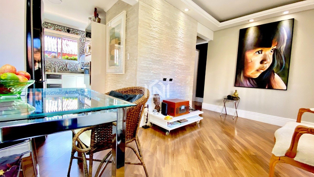 Casa a venda no Vilagio Valle Verde - Sala de jantar, sala de televisao e cozinha