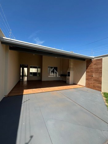 house em Rua Jacarandá, Loteamento Gameleira - Rio Verde - GO