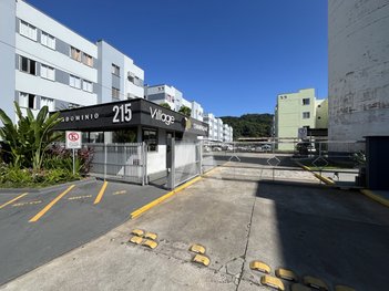 apartment em Rua Arquiteto Georg Keller, Iririú - Joinville - SC