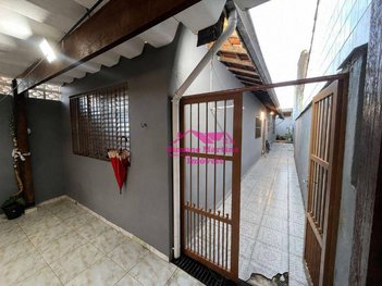 house em Rua dos Funcionários Públicos, Vera Cruz - Mongaguá - SP