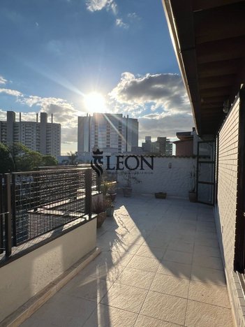 apartment em Avenida Protásio Alves, Três Figueiras - Porto Alegre - RS