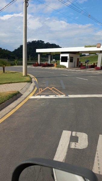 Cômodo Condomínio