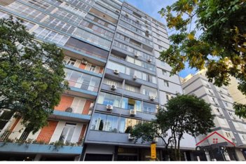 apartment em Rua Duque de Caxias, Centro Histórico - Porto Alegre - RS