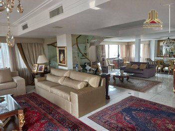 apartment em Avenida Luiz Manoel Gonzaga, Três Figueiras - Porto Alegre - RS
