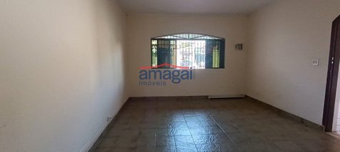 commercial_building em Avenida Presidente Humberto de Alencar Castelo Branco, Conjunto Habitacional Marinho - Jacareí - SP