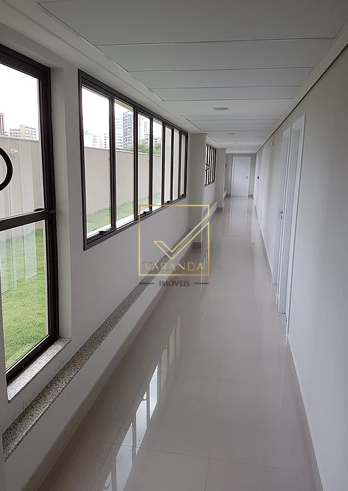 Salas novas à venda em prédio de luxo no bairro Preto