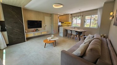 apartment em Rodovia Tertuliano Brito Xavier, Jurerê - Florianópolis - SC