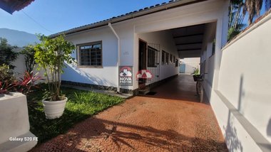 house em Rua Kunio Nishi, Estância Balneária Hawai - Caraguatatuba - SP