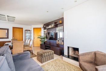 apartment em Rua Monsenhor Ivo Zanlorenzi, Mossunguê - Curitiba - PR