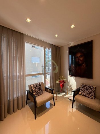 apartment em Rua 313 B, Meia Praia - Itapema - SC