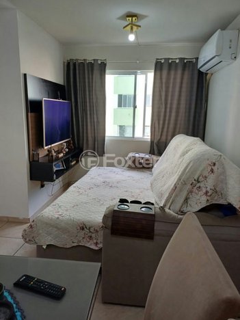 apartment em Rua Gentil Claudionor de Souza Lopes, Chapéu do Sol - Porto Alegre - RS