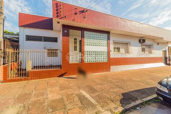 house em Rua Humberto de Campos, Partenon - Porto Alegre - RS