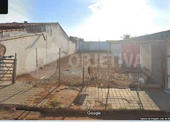 land_lot em Rua João Ângelo Schiavinato, Segismundo Pereira - Uberlândia - MG