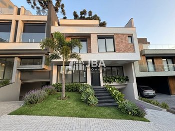 house em Rua Luiz Kula, Santo Inácio - Curitiba - PR