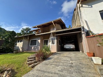 house em Rua Pedro Lessa, Boa Vista - Joinville - SC