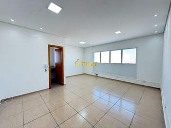 office em Avenida Orlando Hardt, Centro - Jacareí - SP