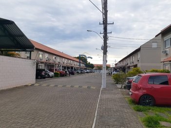 house em Rua Pistoia, Fátima - Canoas - RS