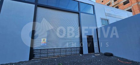 industrial em Avenida Itaipu, Granada - Uberlândia - MG