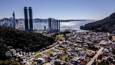 house em Hermógenes Assis Feijó, Barra - Balneário Camboriú - SC