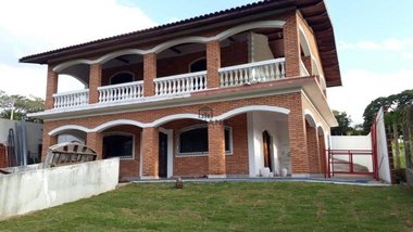 house em Rua Marechal Humberto de Alencar Castelo Branco, Centro - Águas de São Pedro - SP