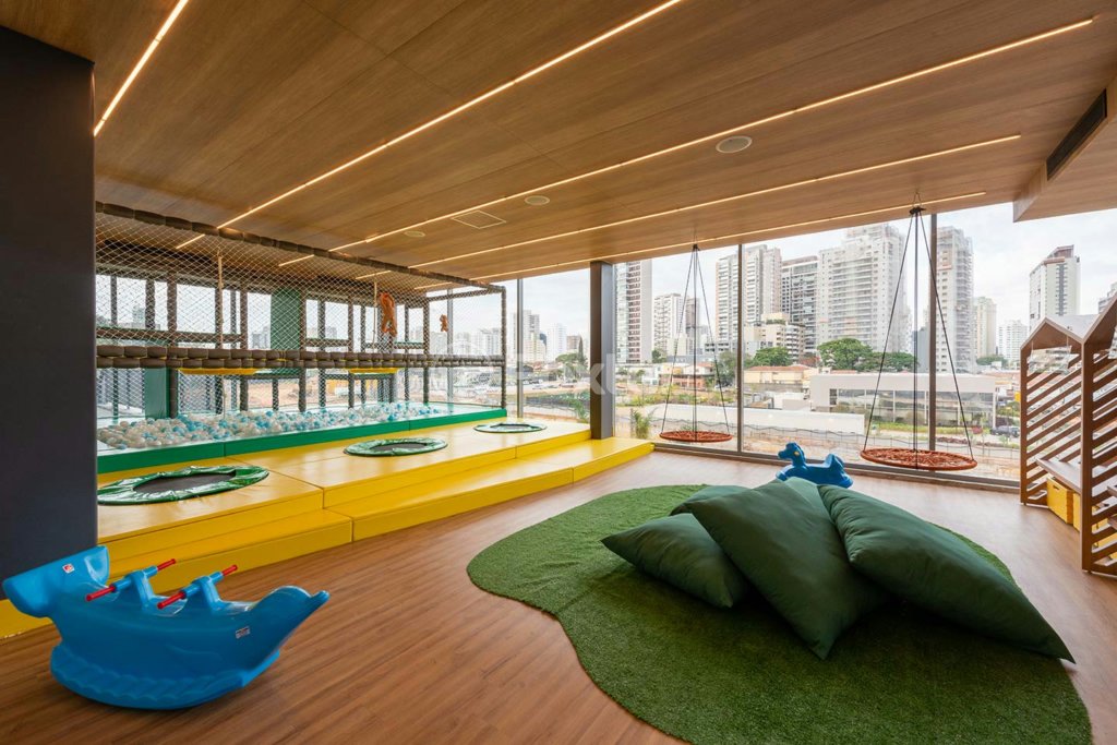 playground-com-vista-para-a-cidade