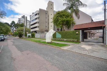 house em Rua Paraguassu, Alto da Glória - Curitiba - PR