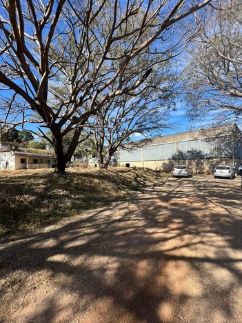 industrial em Avenida Waldemar Damas, Lagoa de Santo Antônio - Pedro Leopoldo - MG