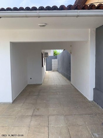 house em Rua Empresário Sebastião Ferreira Santos, Barro Duro - Maceió - AL