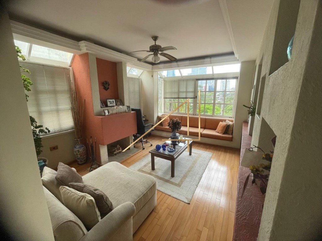 WhatsApp Image 2025-10-01 at 17.01