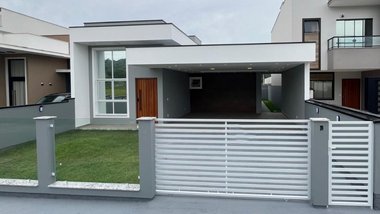 house em Rua Claudio Capistrano Lima de Oliveira, Forquilhas - São José - SC
