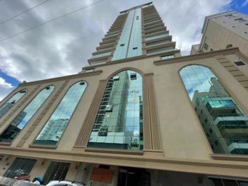 apartment em Rua 276, Meia Praia - Itapema - SC