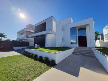 house em Avenida dos Búzios, Jurerê Internacional - Florianópolis - SC
