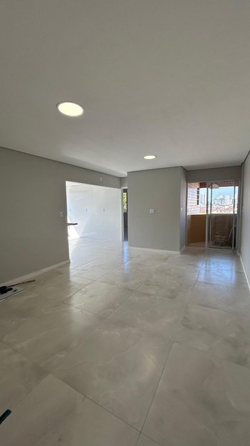 apartment em Avenida Antônio Emmerick, Vila Cascatinha - São Vicente - SP