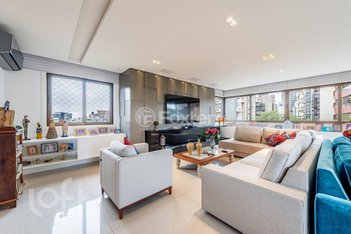 apartment em Rua Pedro Weingartner, Rio Branco - Porto Alegre - RS