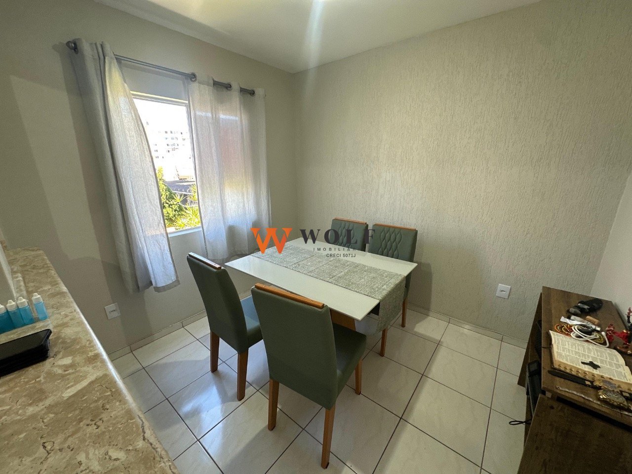 Quarto transformado em Sala