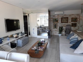 apartment em Rua Comendador Elias Assi, Caxingui - São Paulo - SP