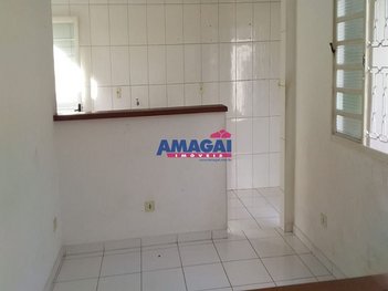 house em Rua Santa Terezinha, Jardim Bela Vista - Jacareí - SP