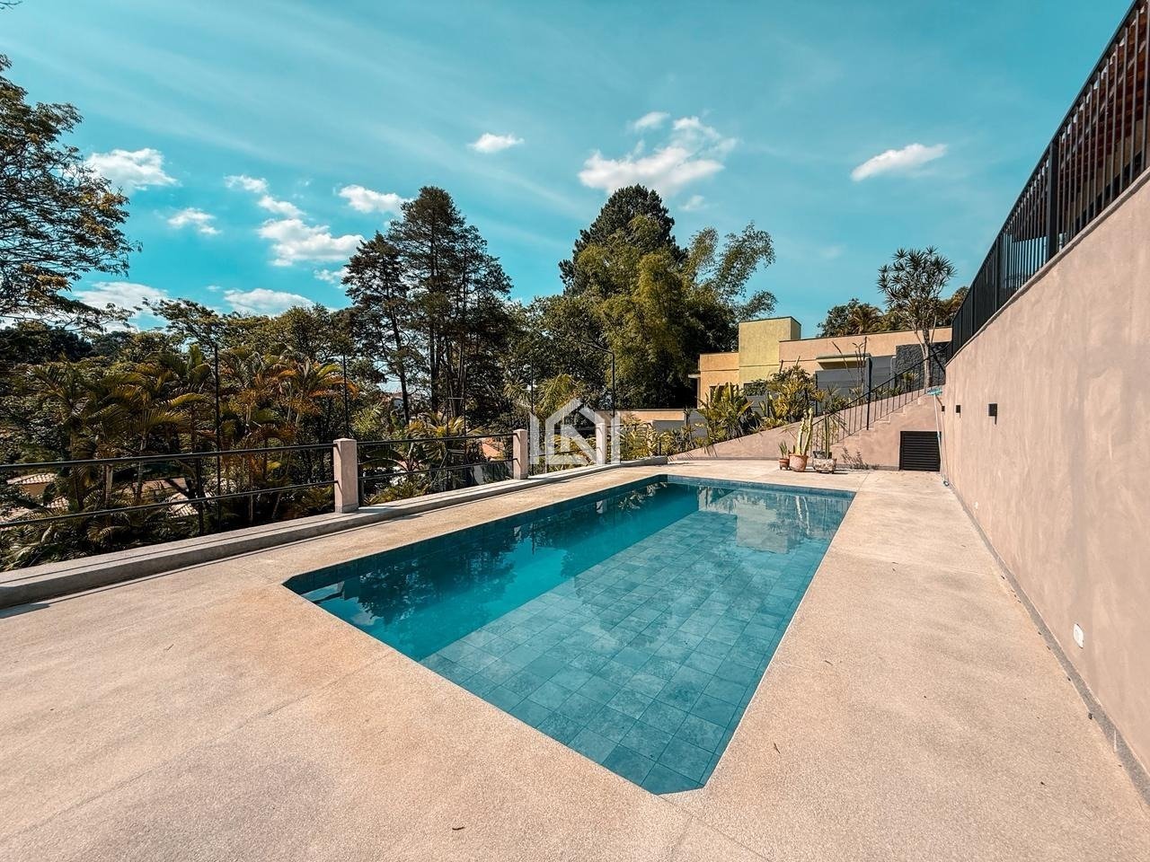 casa a venda no condominio parque primavera - piscina