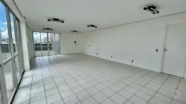 office em General Liberato Bittencourt, Canto - Florianópolis - SC