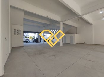 business em Av. Ana Costa, Vila Mathias - Santos - SP