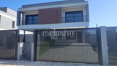 house em Rodovia Doutor Antônio Luiz Moura Gonzaga, Rio Tavares - Florianópolis - SC