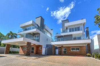 house em Avenida Coronel Marcos, Pedra Redonda - Porto Alegre - RS