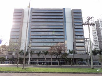 office em Avenida Assis Brasil, São Sebastião - Porto Alegre - RS