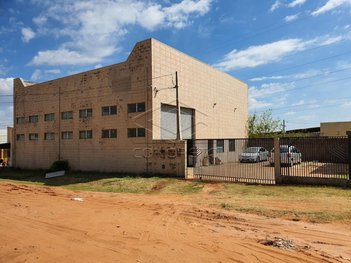 industrial em Rua Ronise Motta Pegoraro de Souza, Distrito Industrial Claudio Guedes Misquiati - Bauru - SP