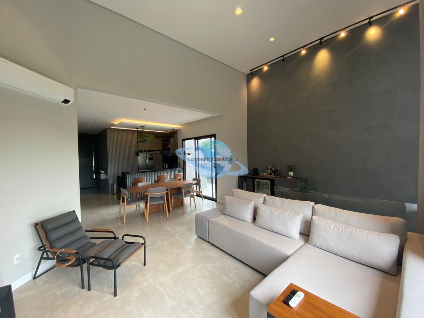 Casa com 221m² | Foto_migracao | 1