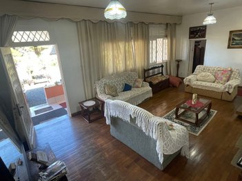 office em Rua Afrânio Melo Franco, Quitandinha - Petrópolis - RJ